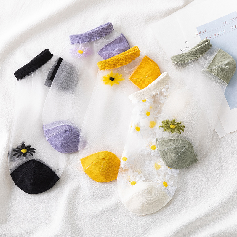Fresh Daisy glass stockings women's summer socks boat Socks Net red socks shallow transparent socks wholesale manufacturers