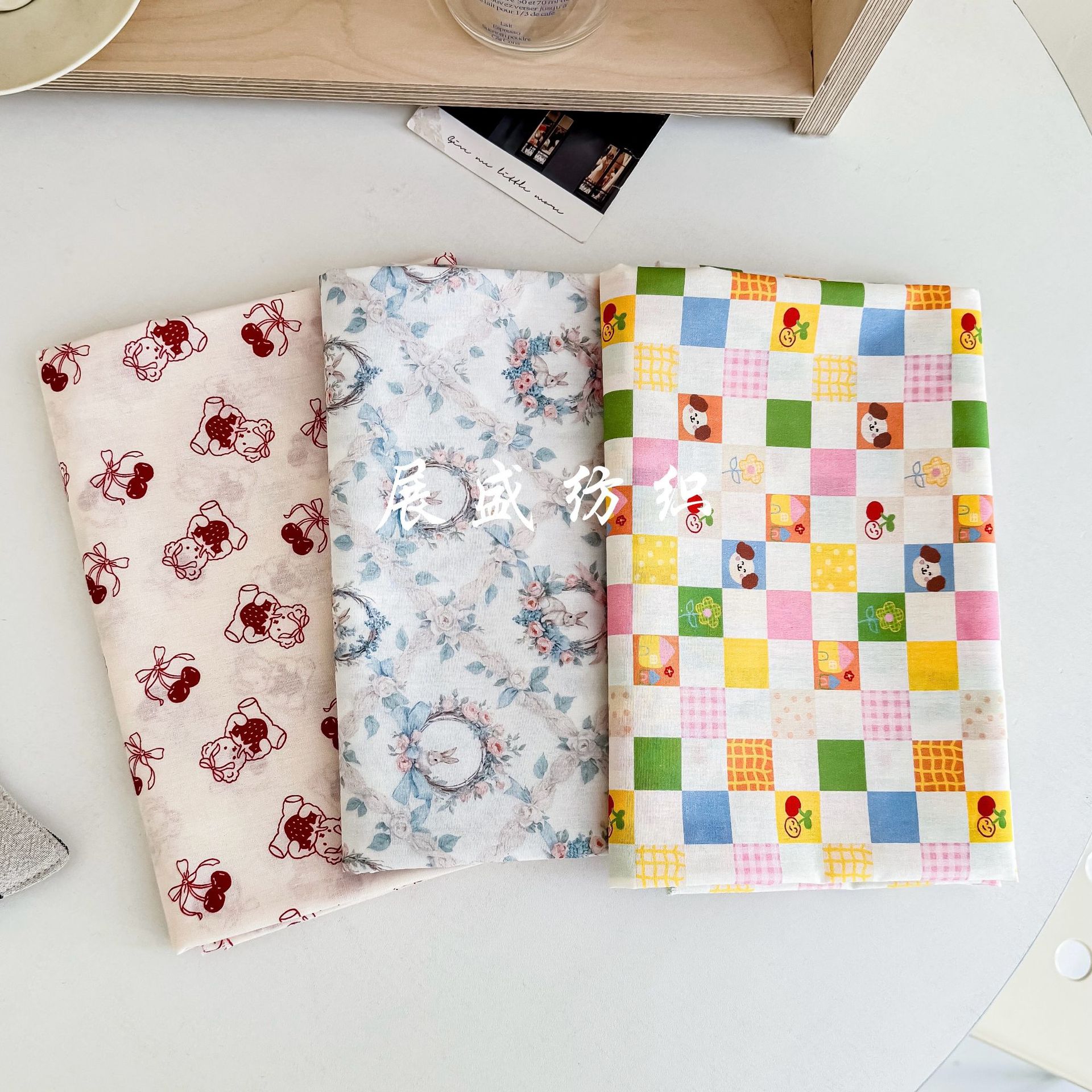 Cotton Digital Printing Fabric Cute Cartoon Animal Floral Cloth Cosmetic Bag Bag Bag Pajamas Shirt Children's Clothing dress