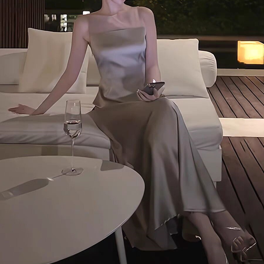 Korean New Style 2025 Summer Atmosphere Goddess Style High-Definition Designer Fashion Silver Suit Skirt for Women