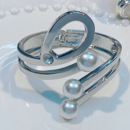 Picture of Wholesale Light Luxury Curtain Strap Metal Diamond Pearl Curtain Buckle Punch-free Magnetic Curtain Clip Home Curtain Rope