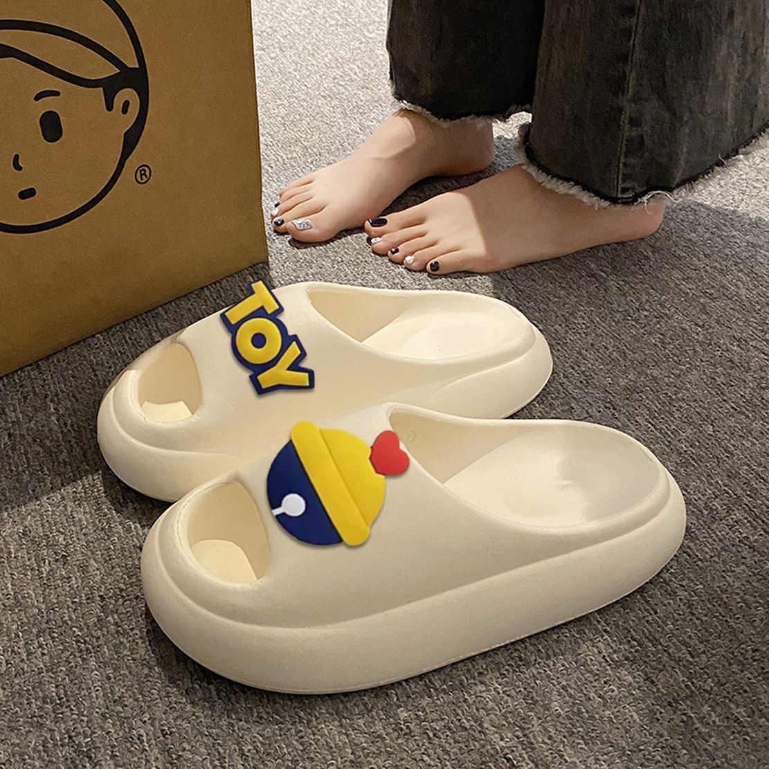 Thick-soled slippers for women's outdoor wear summer cute bells step on excrement feeling indoor home home bathroom non-slip bath sandals