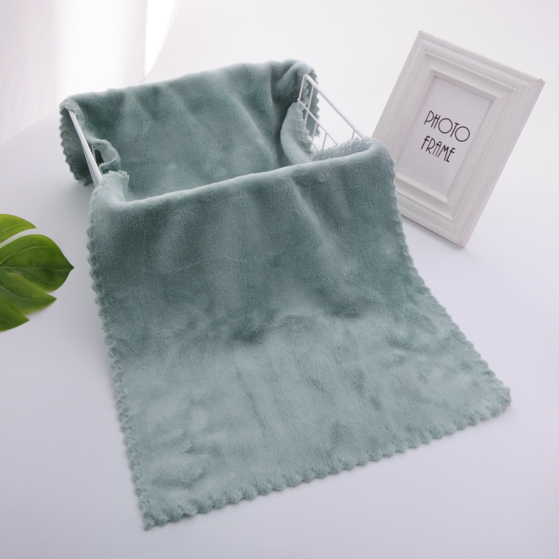Picture of Dog Absorbent Towel Quick-drying Large Bath Supplies Thickened Bath Towel Cat Teddy Golden Hair Pet Drying Blanket