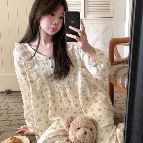 South Korea Ins Ladies New Spring and Autumn Lace V-Neck Sweet Floral Loose Spring Home Clothes Pajamas suit Wholesale