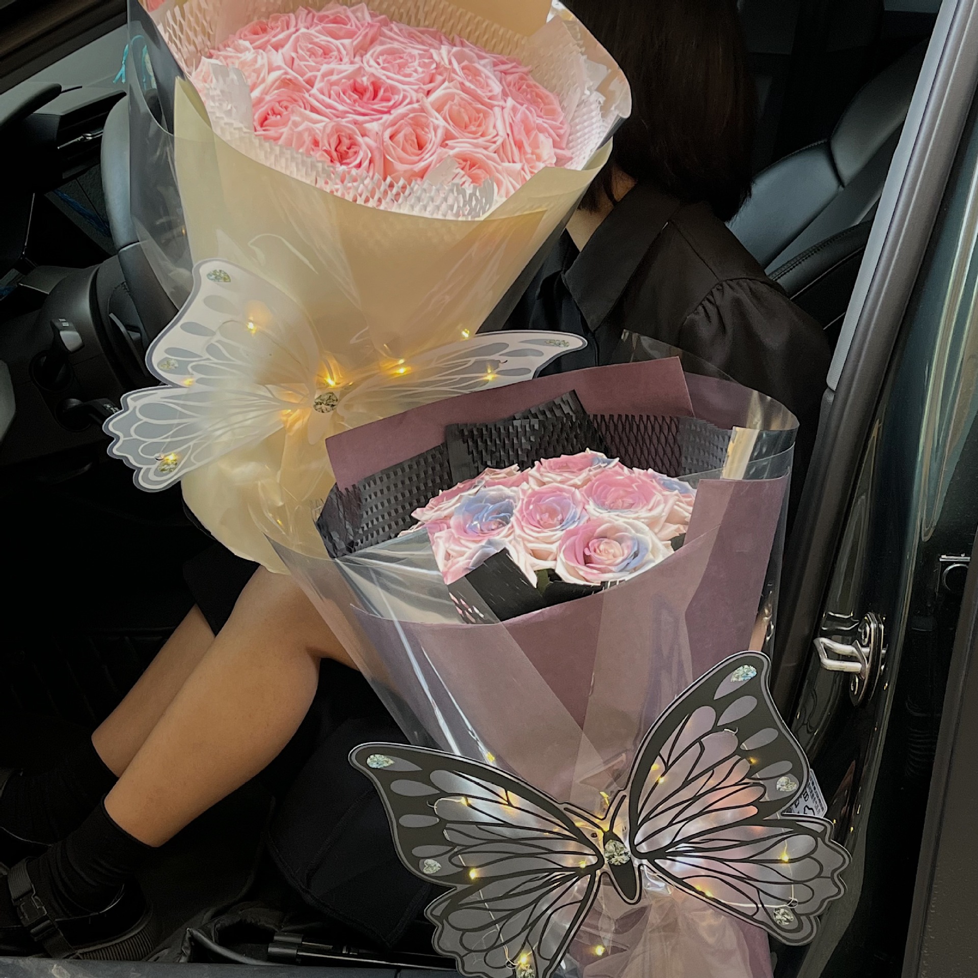 Picture of Mother's Day Bow Flower Bundle Ribbon Stereo Luminous Bow Dancing Flower Packaging Material