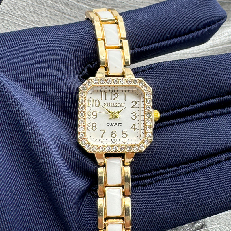 Picture of Cross-border New Fashion Elegant Women's Watch Square Small Light Luxury Ceramic Bracelet Diamond-encrusted Fashion Quartz Watch Women