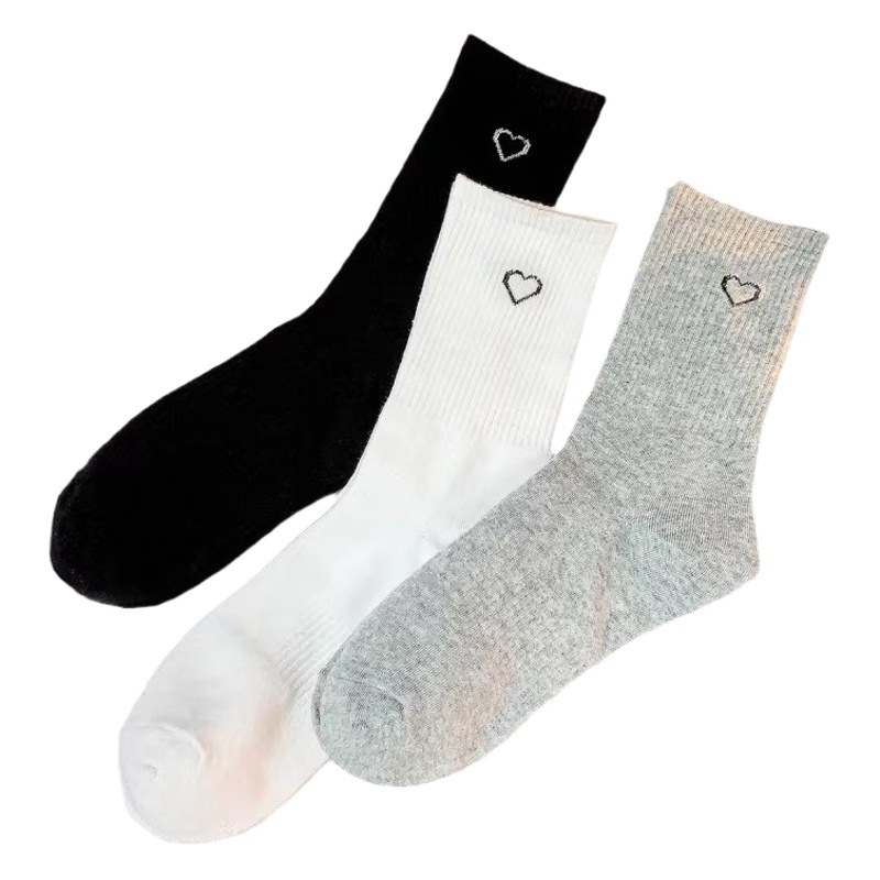 Black and White love socks women's Korean-style fashionable mid-calf length socks sports simple all-match Spring and Autumn black and white solid color stockings