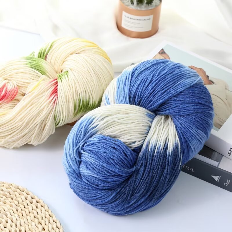4 Strands of Gradient Medium-Thick Section-Dyed Wool Yarn Wholesale Knitting Crochet Shoe Yarn Wool Fancy Yarn 0.25kg Hand-Knitted