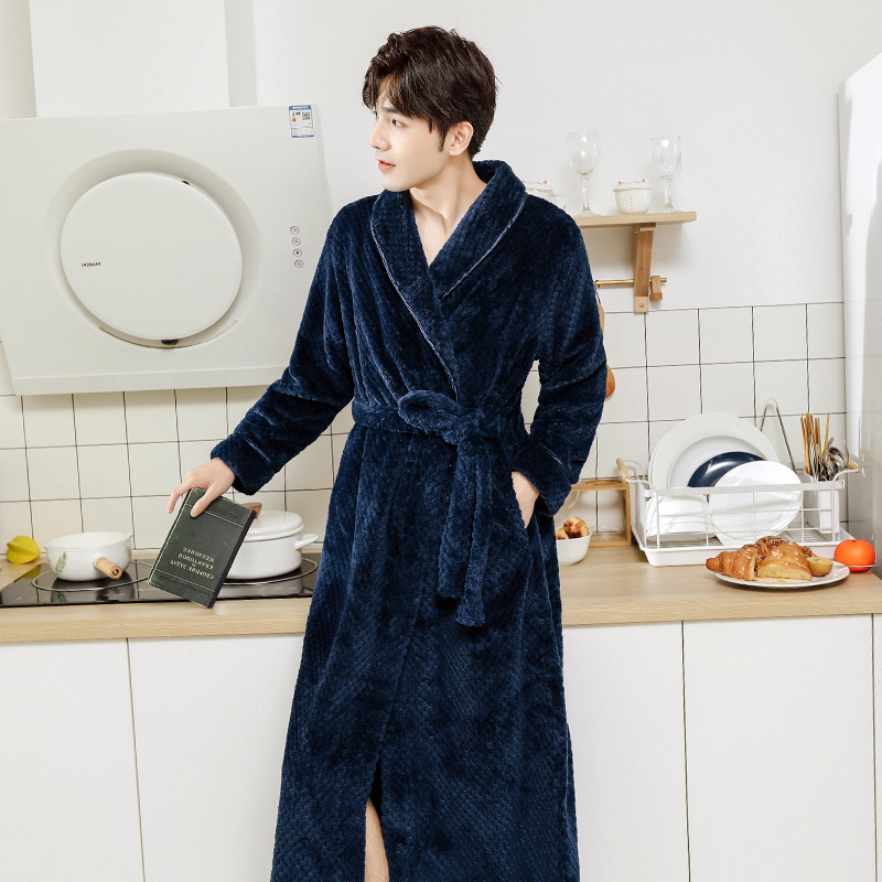 Picture of Inner Model Nightgown for Women in Autumn and Winter for Couples, Extra Long and Velvet Thickeneded Double-Sided Velvet Coral Velvet Bathrobe for Men with Extra Fat