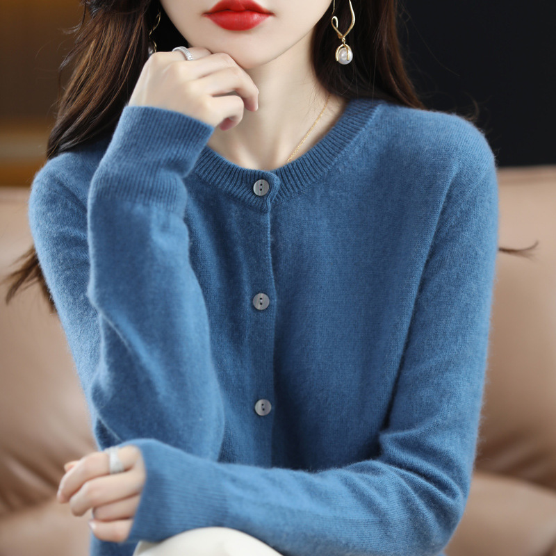 Picture of 2025 new knitted cardigan early spring crew neck sweater women's long sleeve solid color Joker coat women's clothing a generation of hair
