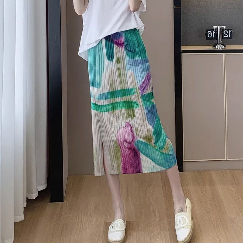 Picture of Niche design pleated skirt spring and summer thin elastic waist printed slimming age-reducing hip slit pleated skirt