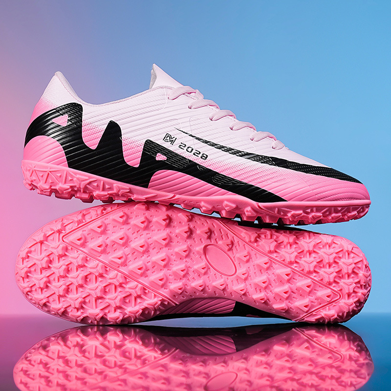 Foreign trade new jinjiang shoes cross-border boys and girls teenagers and children students long nails broken nails professional training football shoes