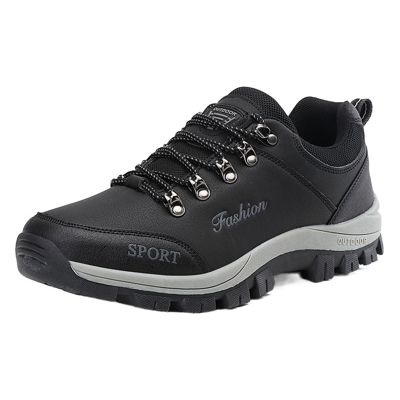 A generation of new autumn and winter outdoor shoes leisure sports hiking shoes large size shoes travel shoes