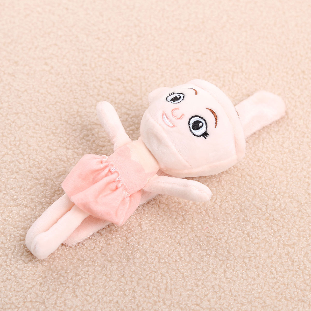 Picture of Ai Shan Hai Jing Tungtung Tungsahur Cross-Border Doll Toy Wooden Stick Plush Keychain Small Pendant