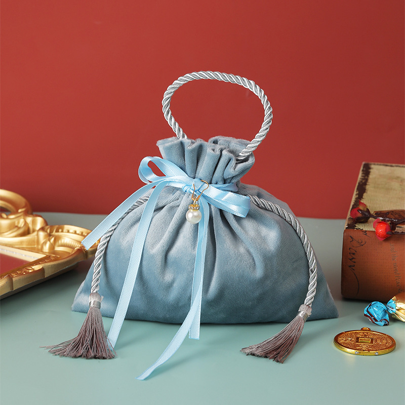 Picture of New Wedding Candy Bag Wedding Candy Bag Advanced Sense Baby Gift Box Engagement Accompanying Gift Free Folding Candy Box