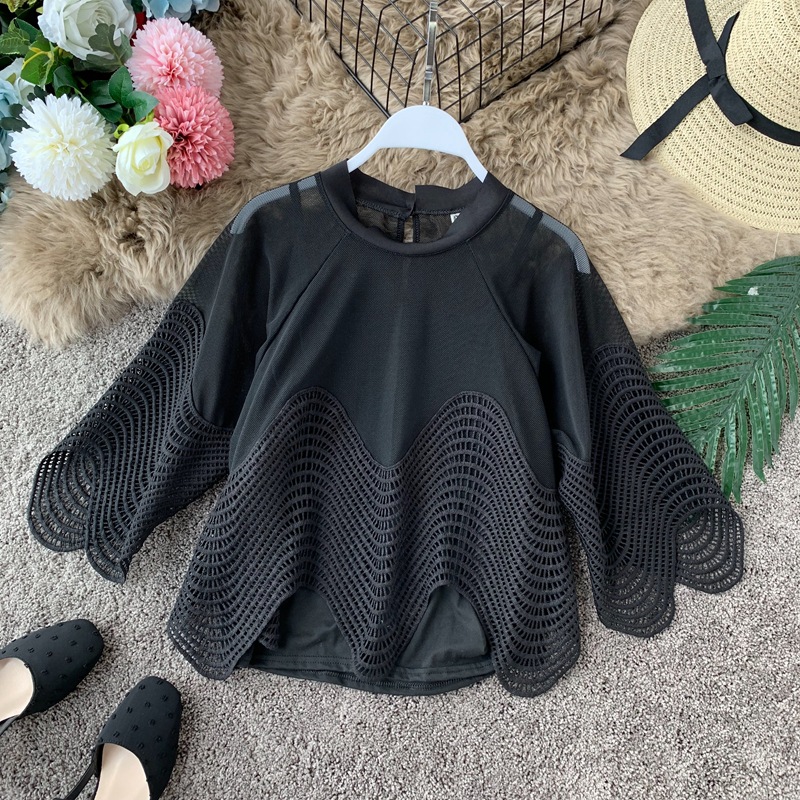 Picture of Cross-border 2022 Korean Style New Season Hollow Lace Shirt Western Style Small Shirt Women's Wave Loose Horn Sleeve Short Top