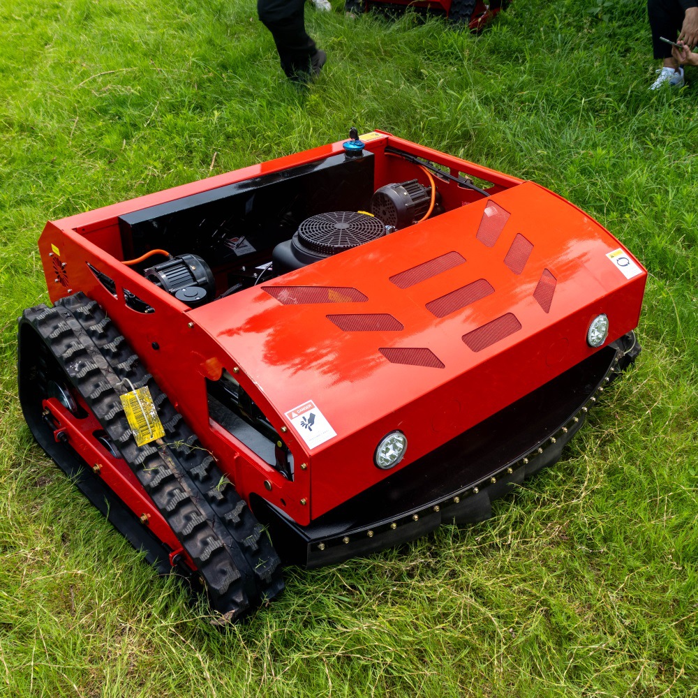 Export to the United States hybrid remote control lawn mower airport playground riverbank greening four-stroke crawler broken grass