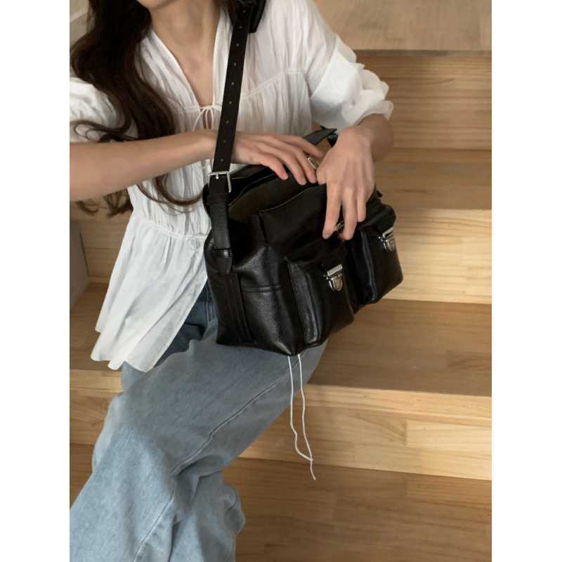 Picture of Korean Niche Lace-Up Drawstring Waist Design V Neck Versatile Long-Sleeved Shirt Top
