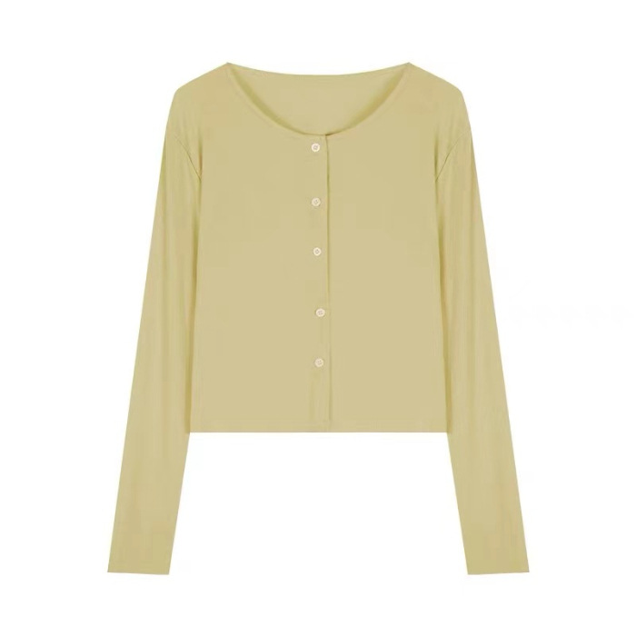 Picture of Niche Long-sleeved Sunscreen Black Cardigan Jacket Women's Early Spring Thin All-match Loose Casual Slim-fit Short Top