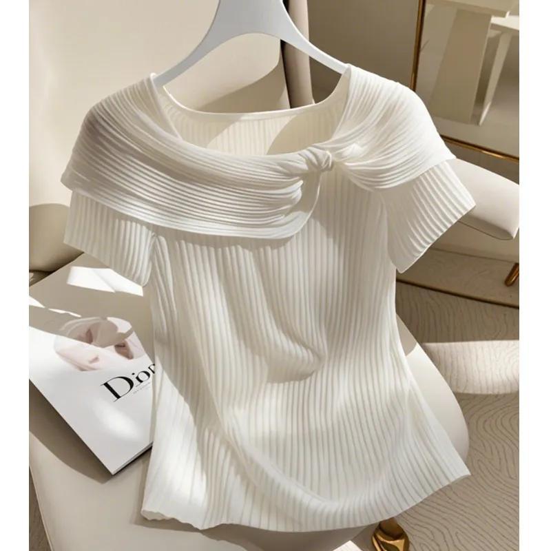 Summer chic sweet and hot girl, white ice silk knitted sweater, niche beautiful shirt, slim short sleeve top girl