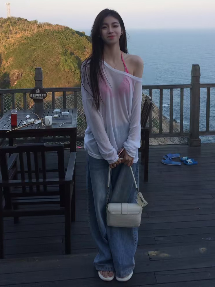 Sexy Pure Desire Long-sleeved t-shirt for Women Summer thin transparent Seaside top Niche Loose Sexy Sun Protection Blouse trendy