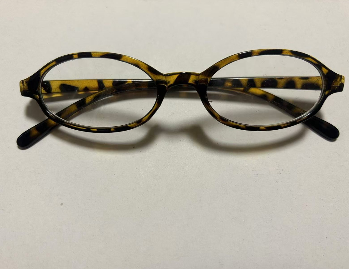 Picture of New retro small frame small face hot girl glasses frame student Female Anti-blue light glasses plain beauty artifact oval shape