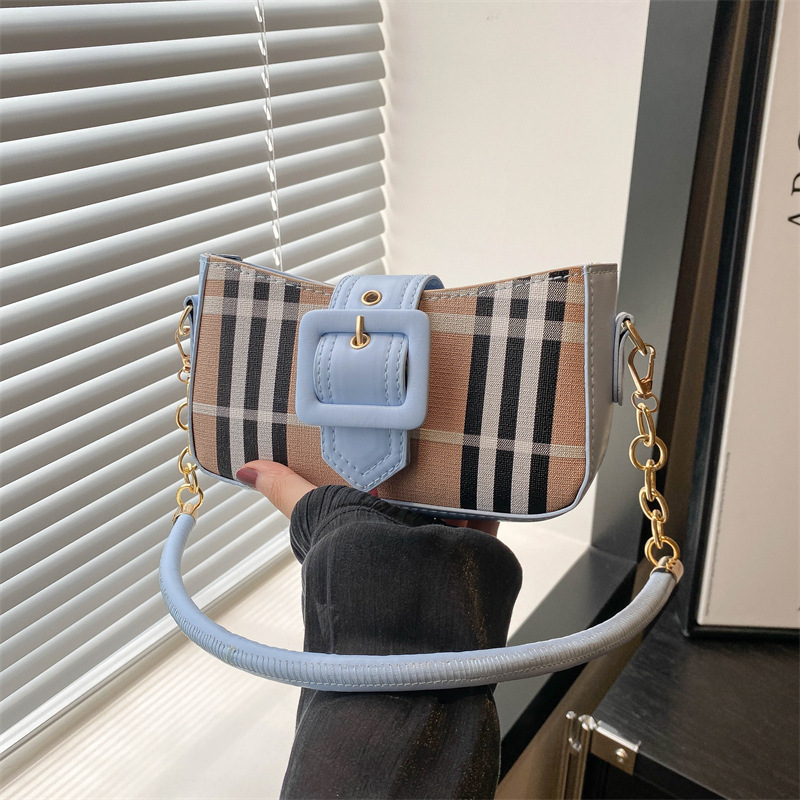 Fashion Crescent Bag Women's 2024 New Commuter Underarm Bag Niche Design Summer Retro Stylish Shoulder Bag