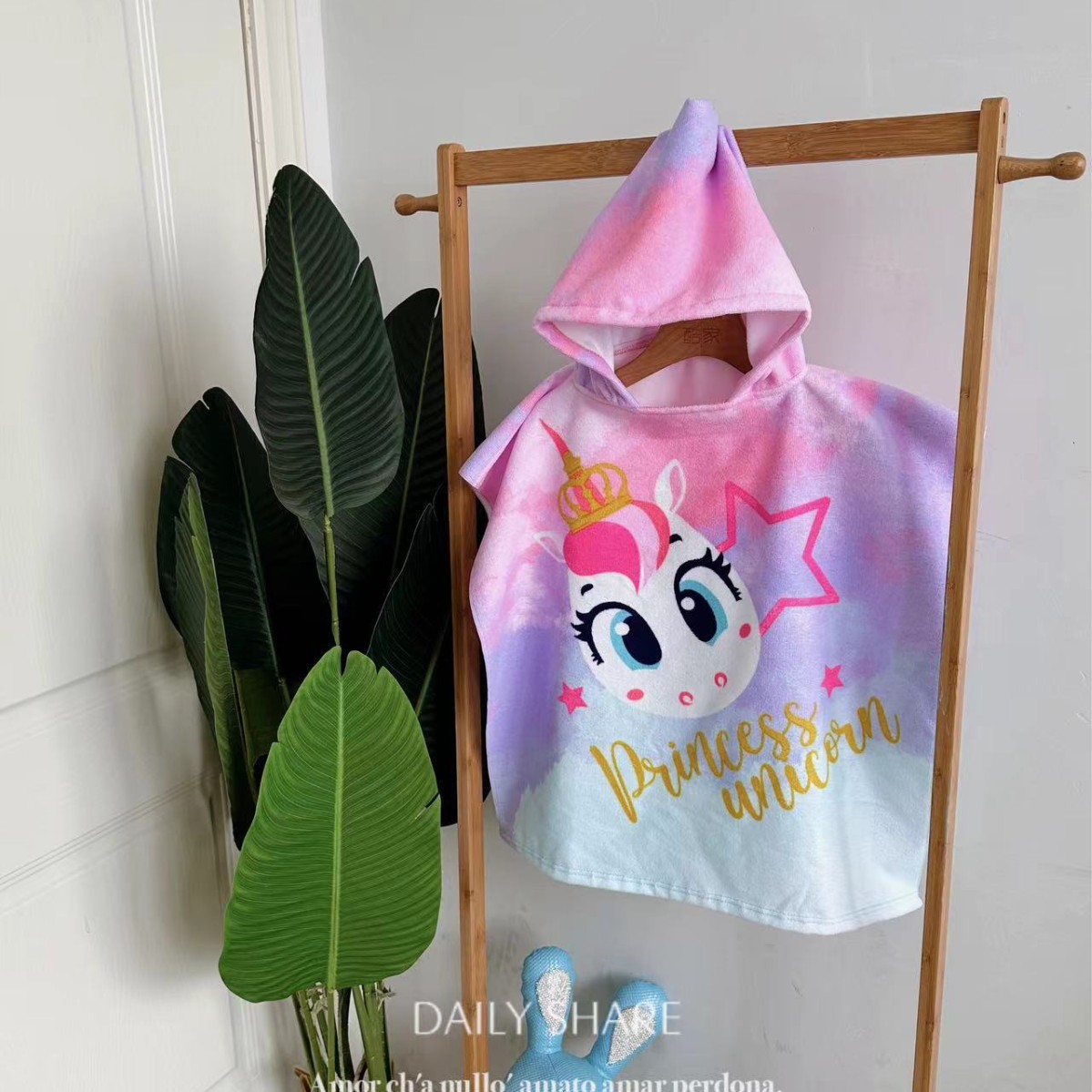 Picture of Cute Cartoon Children's Bath Towel Cloak Soft Skin-friendly Hair-free Bath Water Absorbent Quick-drying Wearing Baby Bath Towel