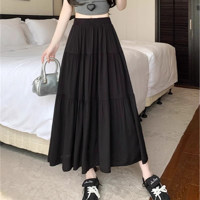 Spring and Summer Splicing 2025 New Pleated Black Skirt High Waist Slimming A-Line Large Hem Umbrella Skirt Design