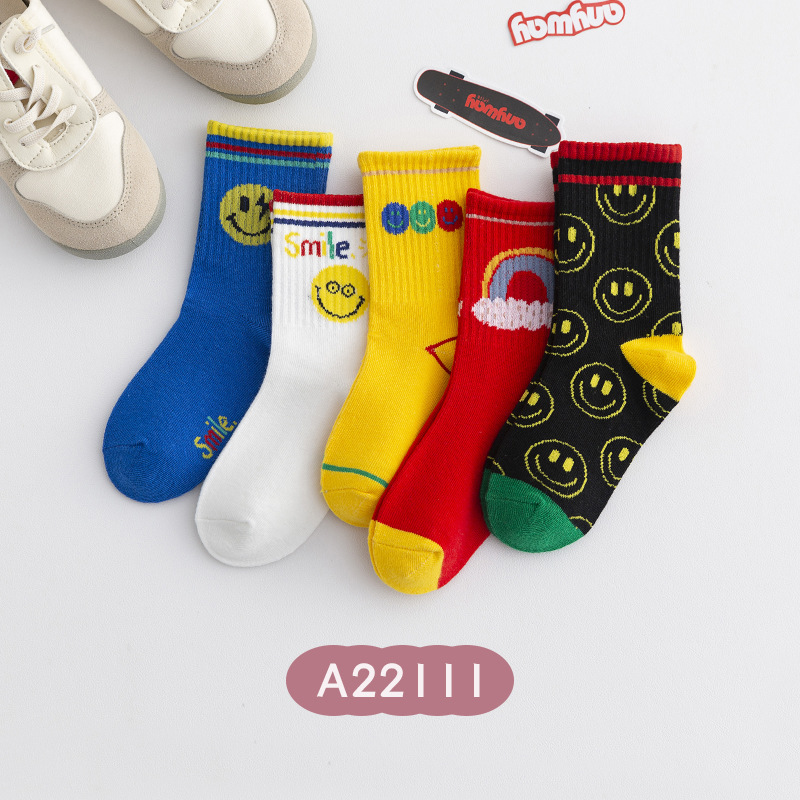 Picture of New children's socks autumn and winter boys basketball sports tube baby socks 1-15 years old children's cotton socks wholesale