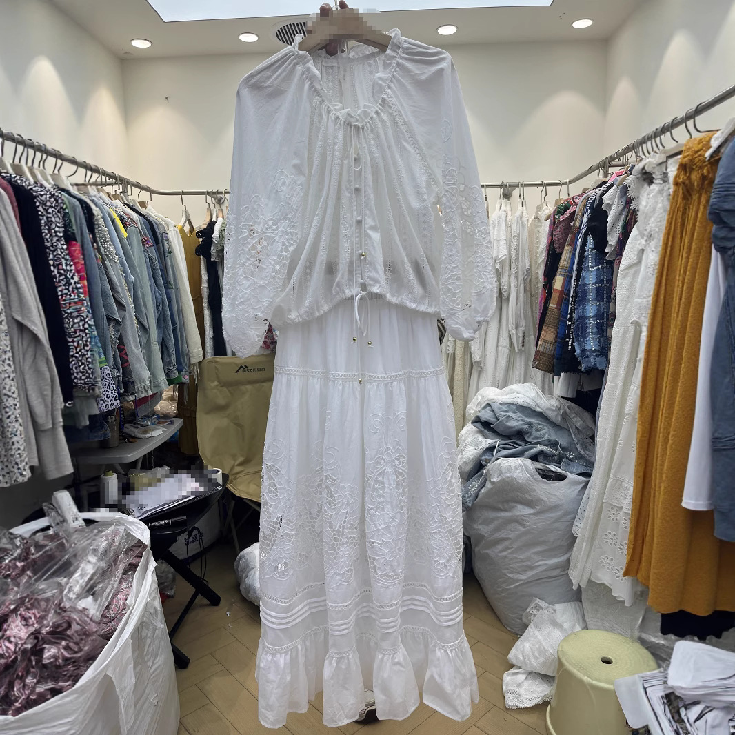 25 Summer European Women's Clothing Drawstring Nose Hollow Embroidered Top Loose Slimming Elegant Holiday Style Skirt suit