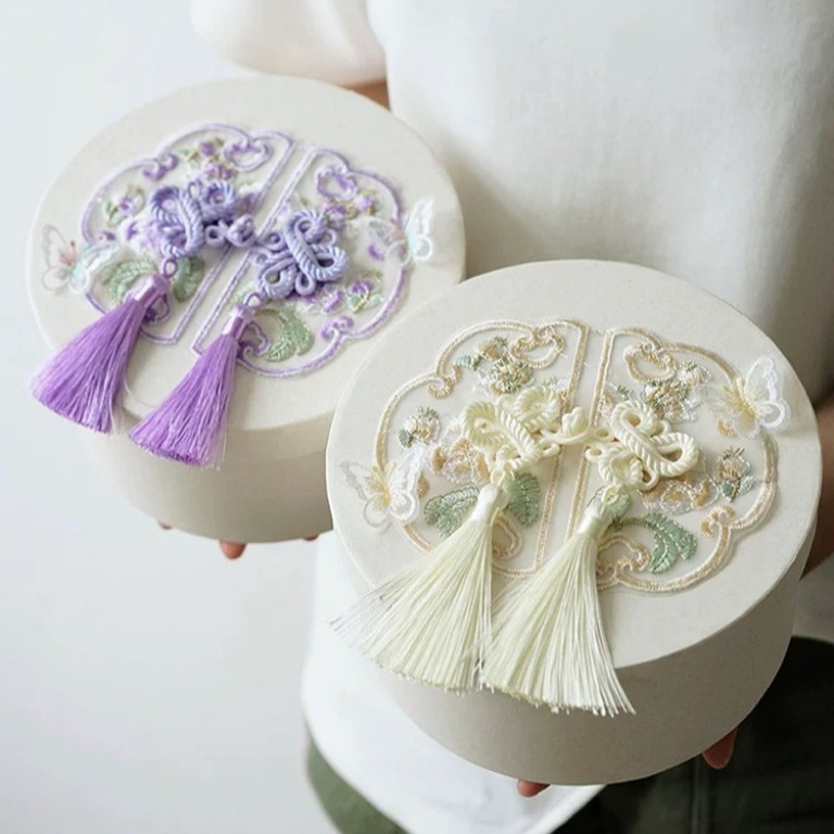 Guofeng gift box buckle tassel series buckle flower art Guofeng gift box gift handmade diy box ornaments wholesale classical
