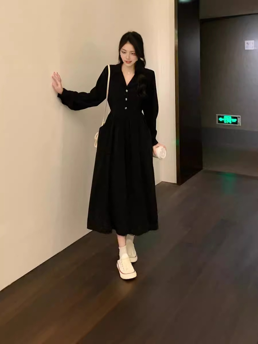 2024 [twisted silk messy] dress spring and autumn new waist slimming retro black long sleeve V-neck jumpsuit