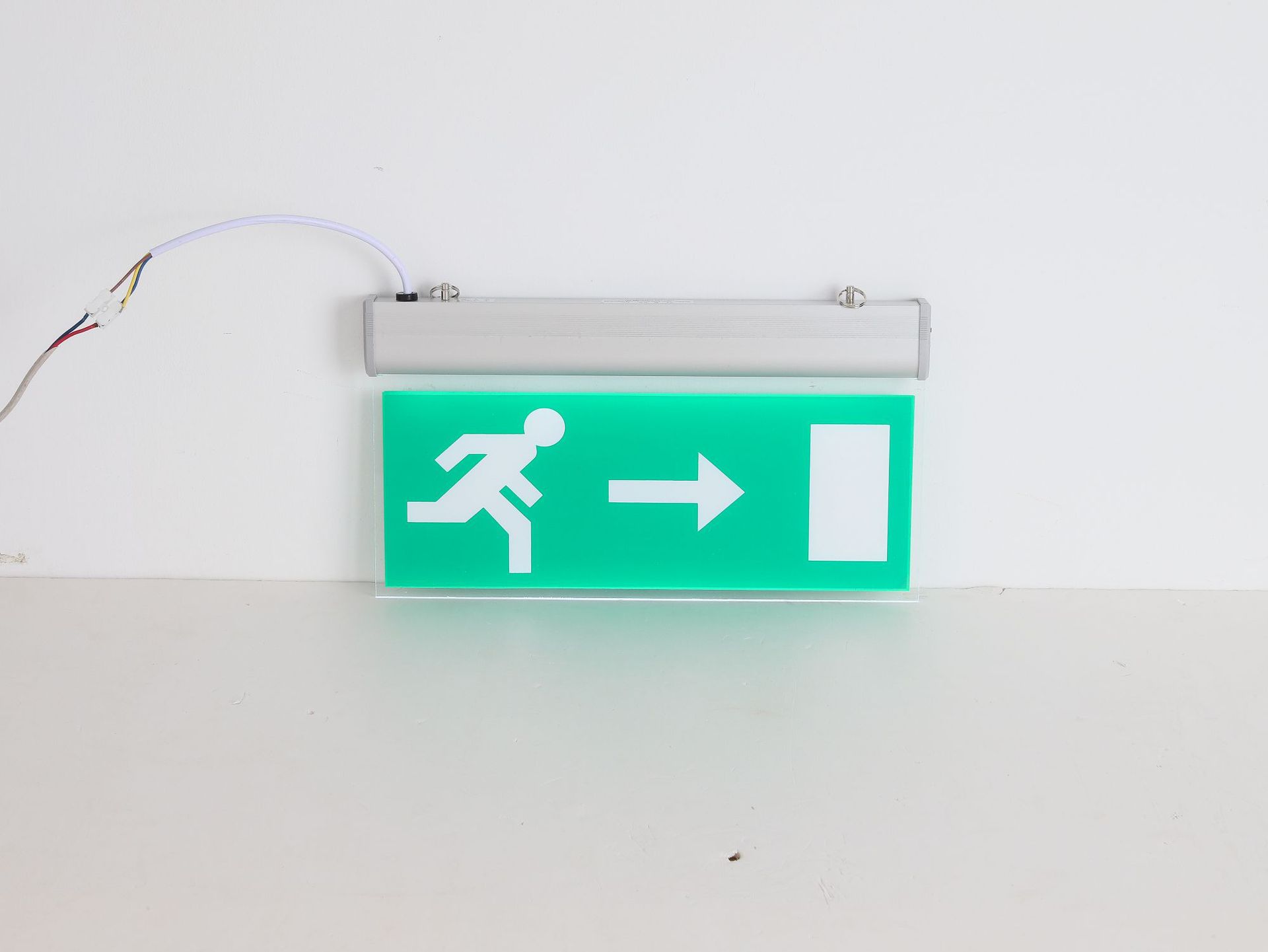 Picture of Cross-Border Evacuation Indicator Tag Hanging Safety Exit Indicator Light Acrylic Fire Safety Exit Sign