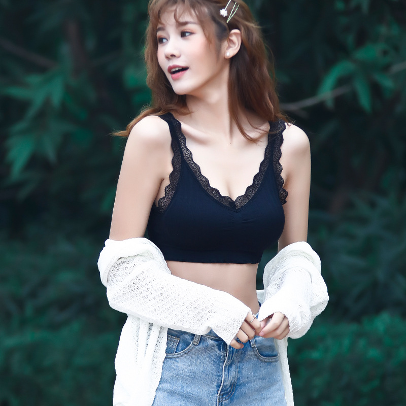 Picture of 2025 New Seamless Beautiful Back Wrap Bra Strapless Sexy Lace Underwear Anti-Exposure Sports Vest