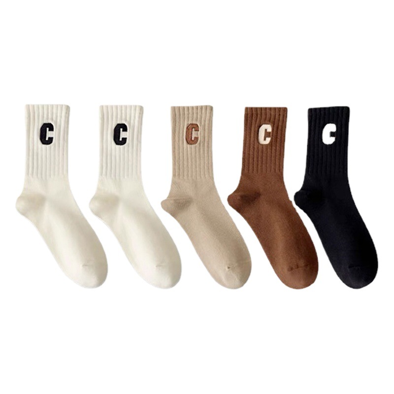 Explosions letter C ins student white cotton socks sports tide socks spring and summer ladies stockings wholesale mid-tube socks
