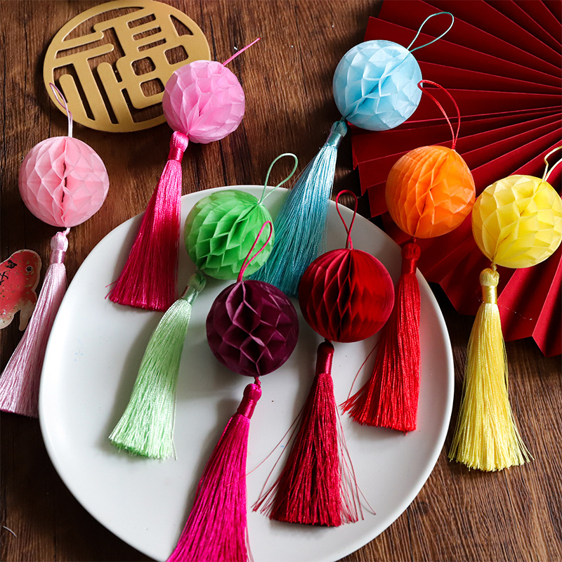 2025 New Year Colorful Honeycomb Lantern New Year Flower Bucket Hanging Ornaments Tassel Small Pendant Flower Bundle Packaging Spring Festival Accessories