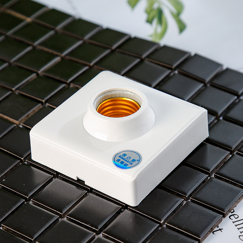 Type 86 ceramic inner container heat-resistant lamp holder is suitable for planting flat lamp holder in Greenhouse of breeding farm. The amount of flat lamp holder is multi-price and low price.
