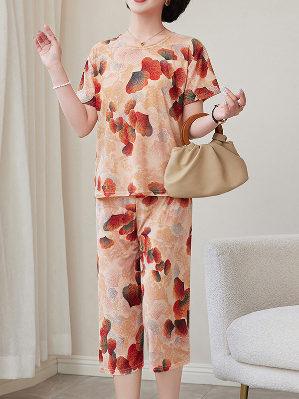 Explosions Grandma Ice Silk Thin Short-sleeved Capri Pants Two-piece Set Middle-aged and Elderly Mothers Summer Slimming Belly Covering suit