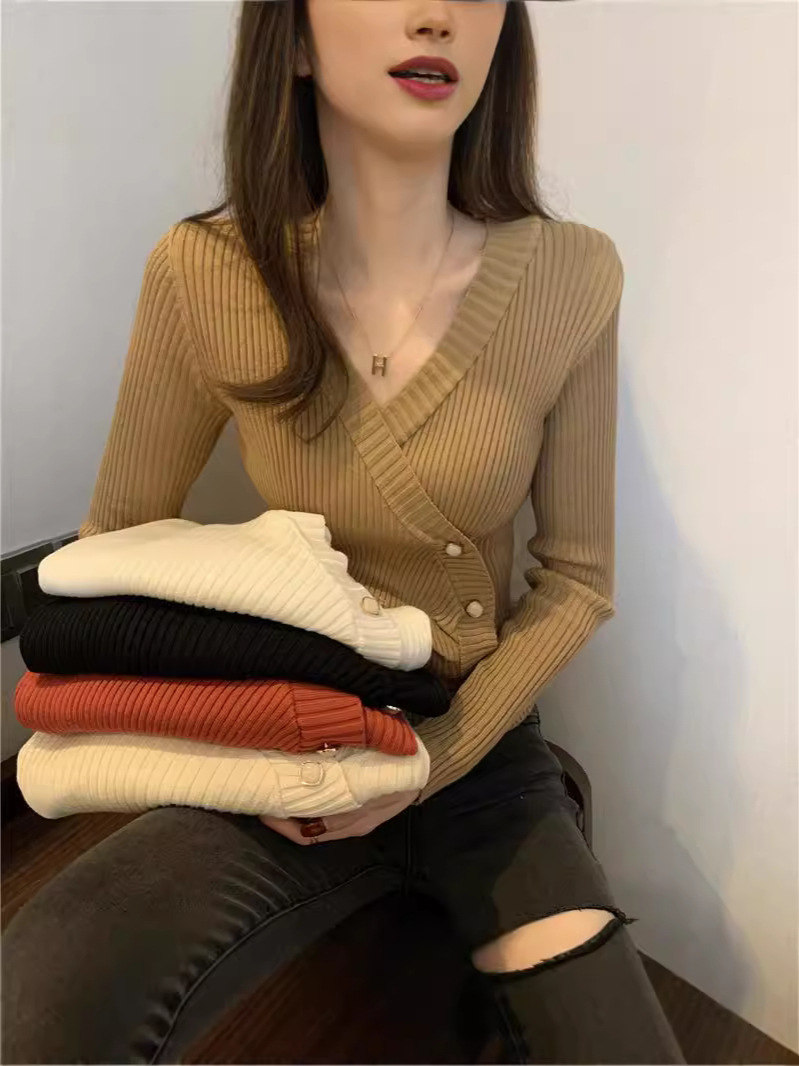 Xiaoxiang Style V-neck Irregular Spring and Autumn Western Style Sweater Women's Wear Design Sense Niche Slim Fit Base Sweater Top