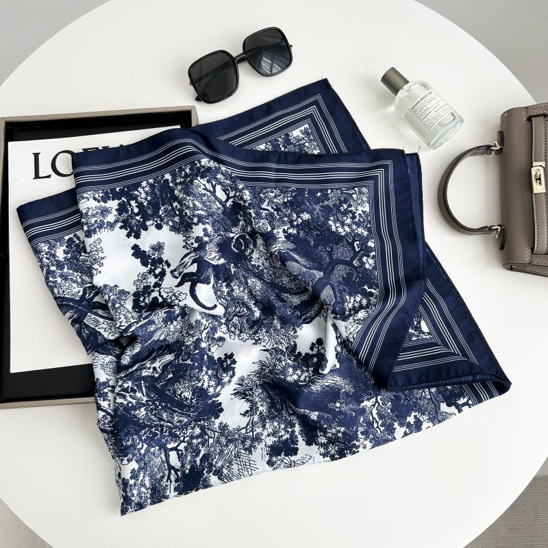 Picture of Autumn and winter all-match shawl animal printed black and white simple large square 90*90CM imitation silk twill silk scarf for women