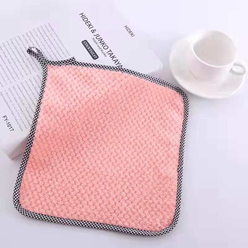 Wholesale In-Stock Towels, Custom-Made Coral Fleece Pineapple Grid Square Towels, Can Be Hung, Non-Fading, with Edging
