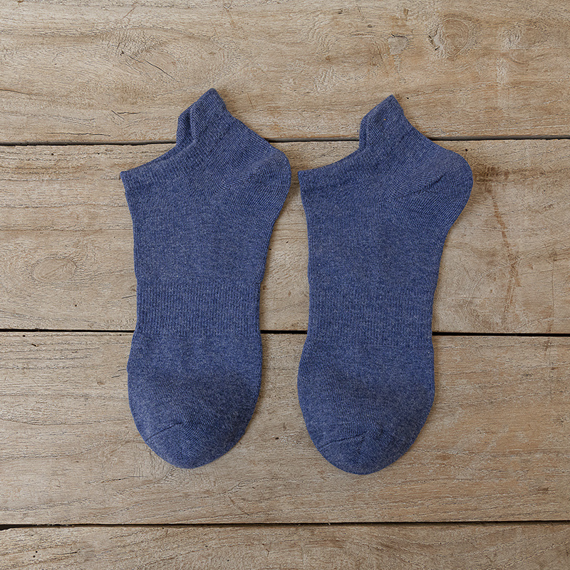 Picture of Socks Men's Socks Spring New Pure Cotton Men's Ear-Lifting Breathable Deodorant Short-Tube Low-Cut Shallow Mouth Pure Color Boat Socks Trendy
