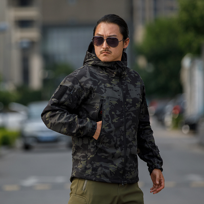 Picture of Shark skin soft shell assault clothing camouflage jacket fleece padded tactical clothing hooded jacket manufacturers in stock