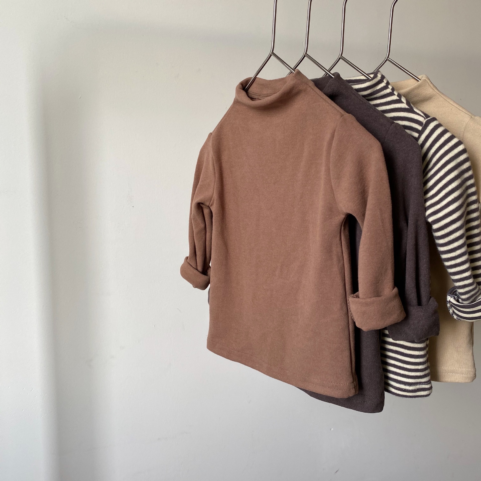 Picture of GL-kids Korean-style Autumn and Winter Children's Sanding Cotton Thickened Base Shirt Half-high Collar All-match Top for Boys and Girls