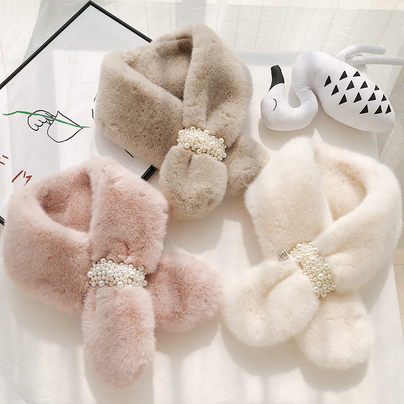 Picture of Autumn and Winter New Pearl Wool Plush Scarf Women's Pearl Buckle Cross Thickened Faux Fur Rex Rabbit Fur Scarf All-match