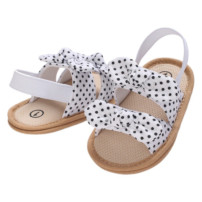 Summer 0-1 year old female baby shoes soft bottom breathable hollow toddler shoes baby sandals