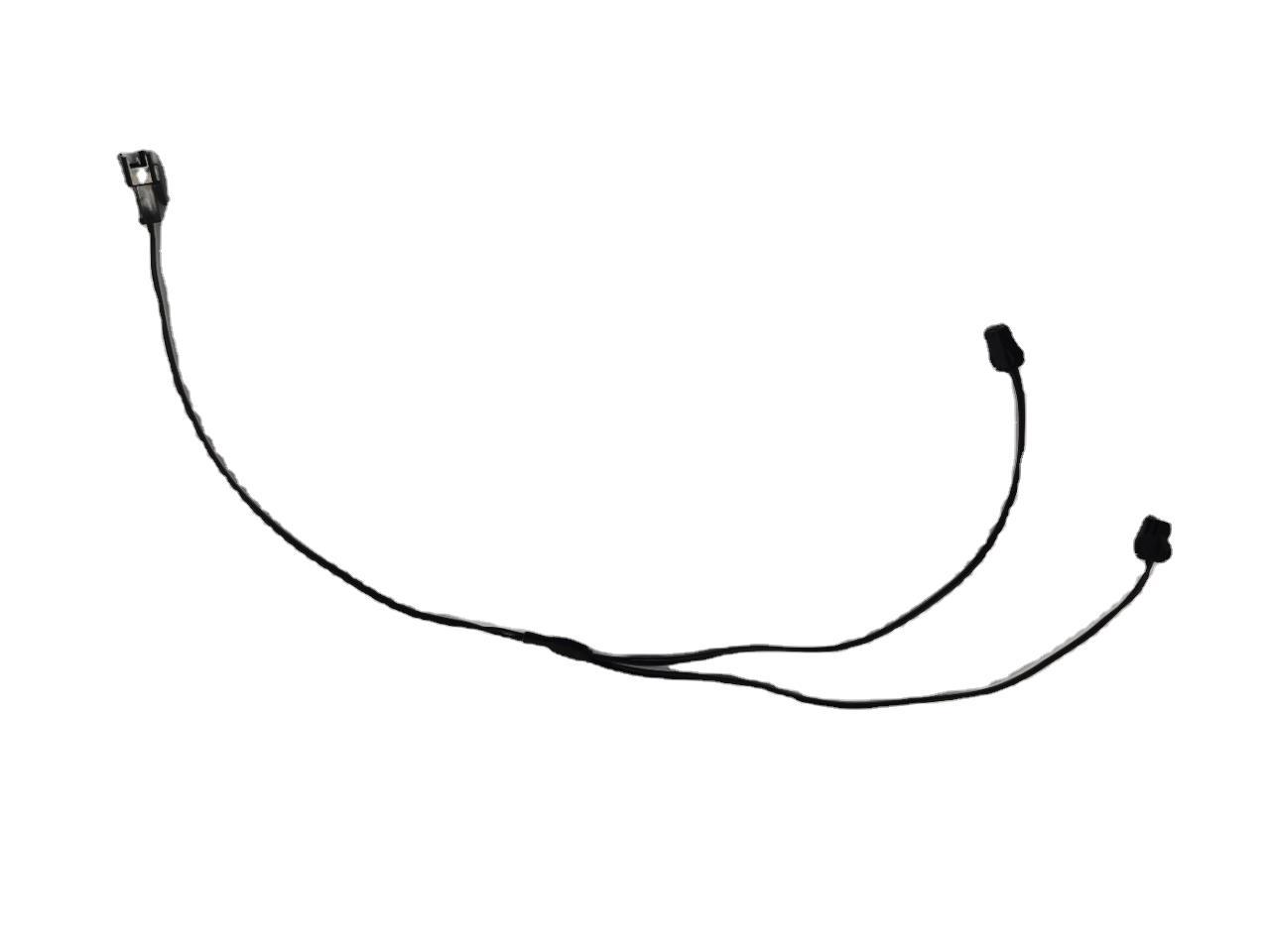 Picture of Cold Light Branch Cable Splitter Cable 1-to-2/3/4/5/6 Connection Cable Smt Terminal Extension Cable Environmentally Friendly Material