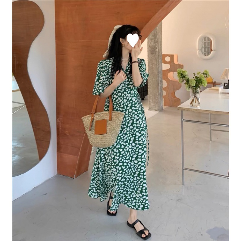 Picture of Vintage Elegant French Style Floral Long Dress plus size Chubby Girl Slimming Chic Green Puff Sleeve dress Summer