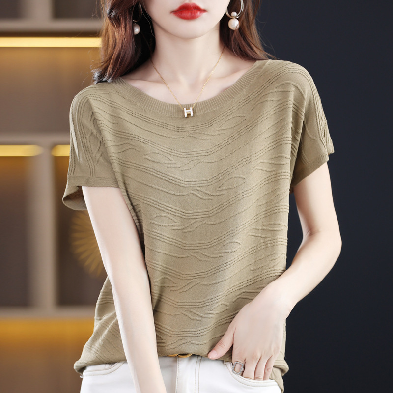 Textured Knitted Short-sleeved Women's 2024 Summer T-shirt Design Sense Wave T-shirt Fashionable Casual Ice Silk Top