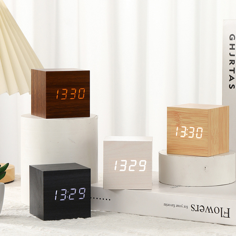 Alarm Clock Led Creative Voice-Activated Digital Digital Alarm Clock Silent Student Luminous Bedside Square Cute Wooden Clock